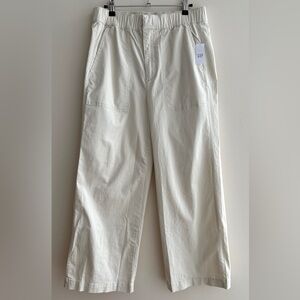 GAP Women’s Stretch Waist Off Duty Khaki Pants, Size Medium, NWT
